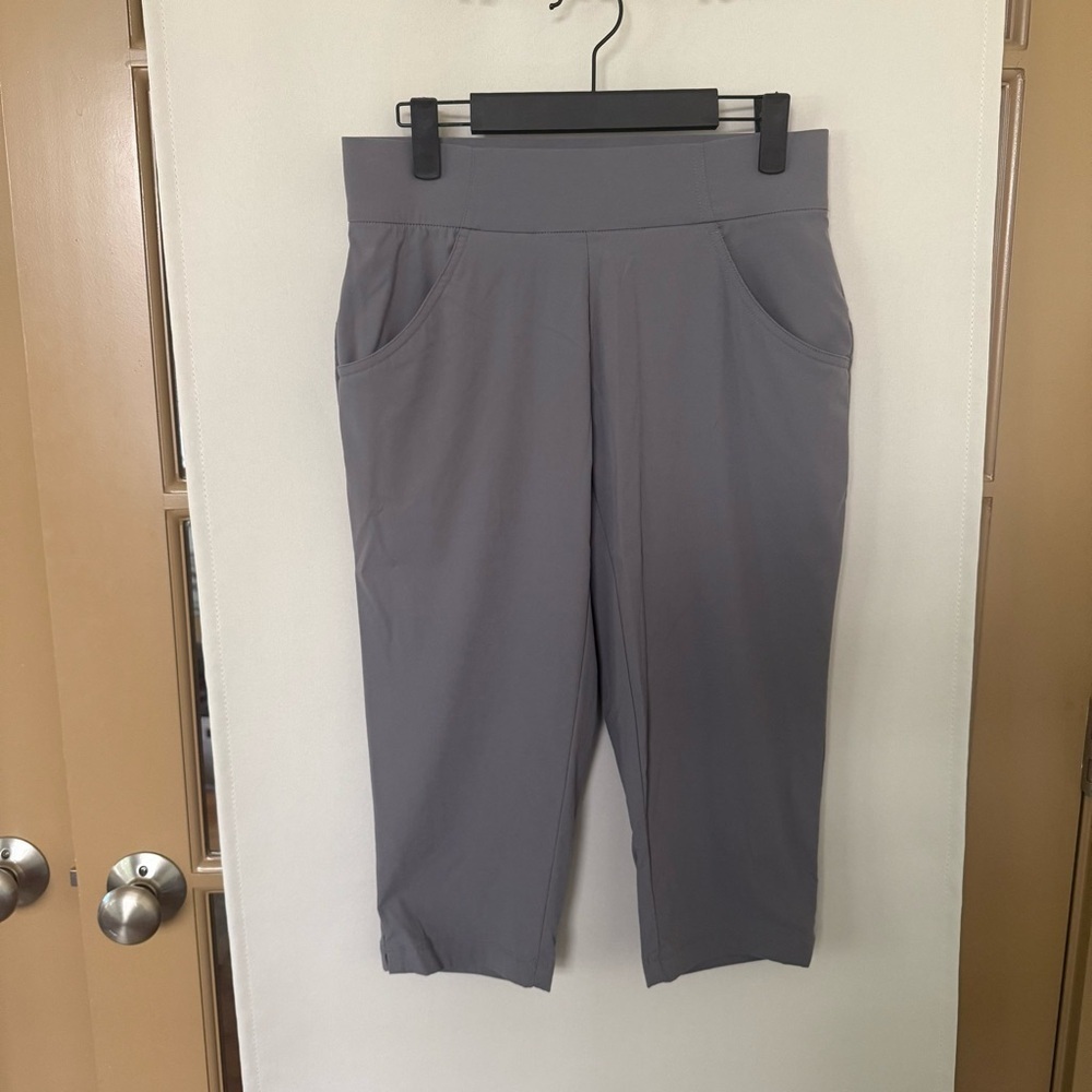 Columbia Gray Women's Capris